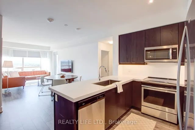 Additional property image - 1050 Main St Unit 1014
