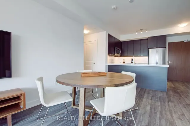 Additional property image - 1050 Main St Unit 1014