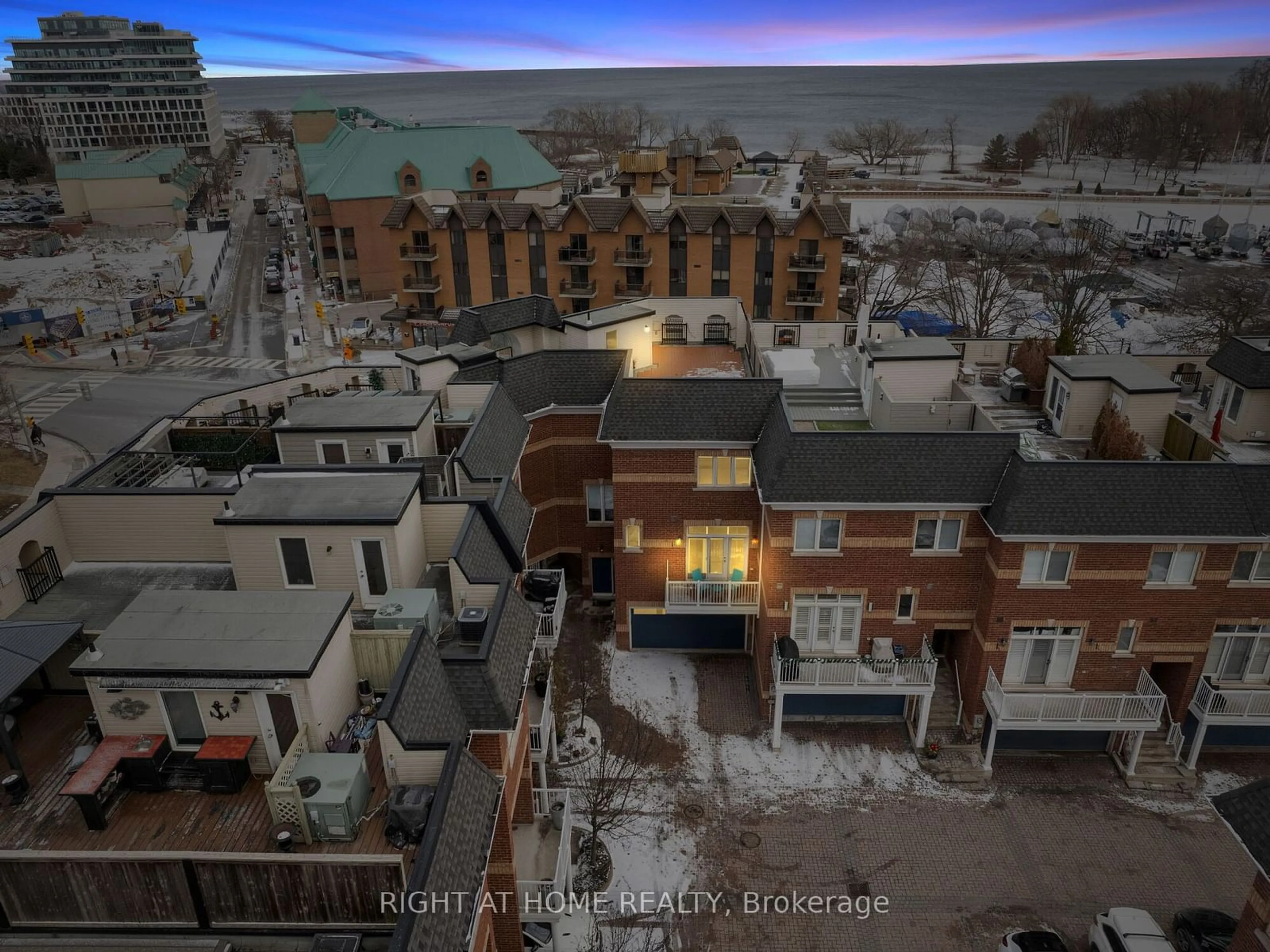 A pic from outside/outdoor area/front of a property/back of a property/a pic from drone, city buildings view from balcony for 120 Bronte Rd #8, Oakville Ontario L6L 3C1