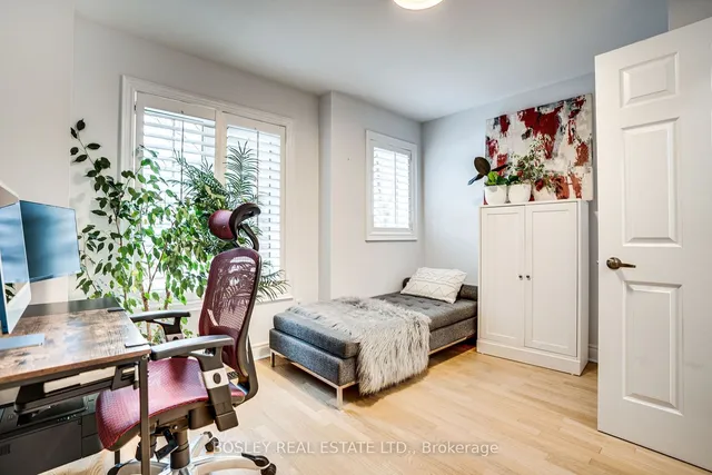 Additional property image - 117B The Queensway Unit TH 94