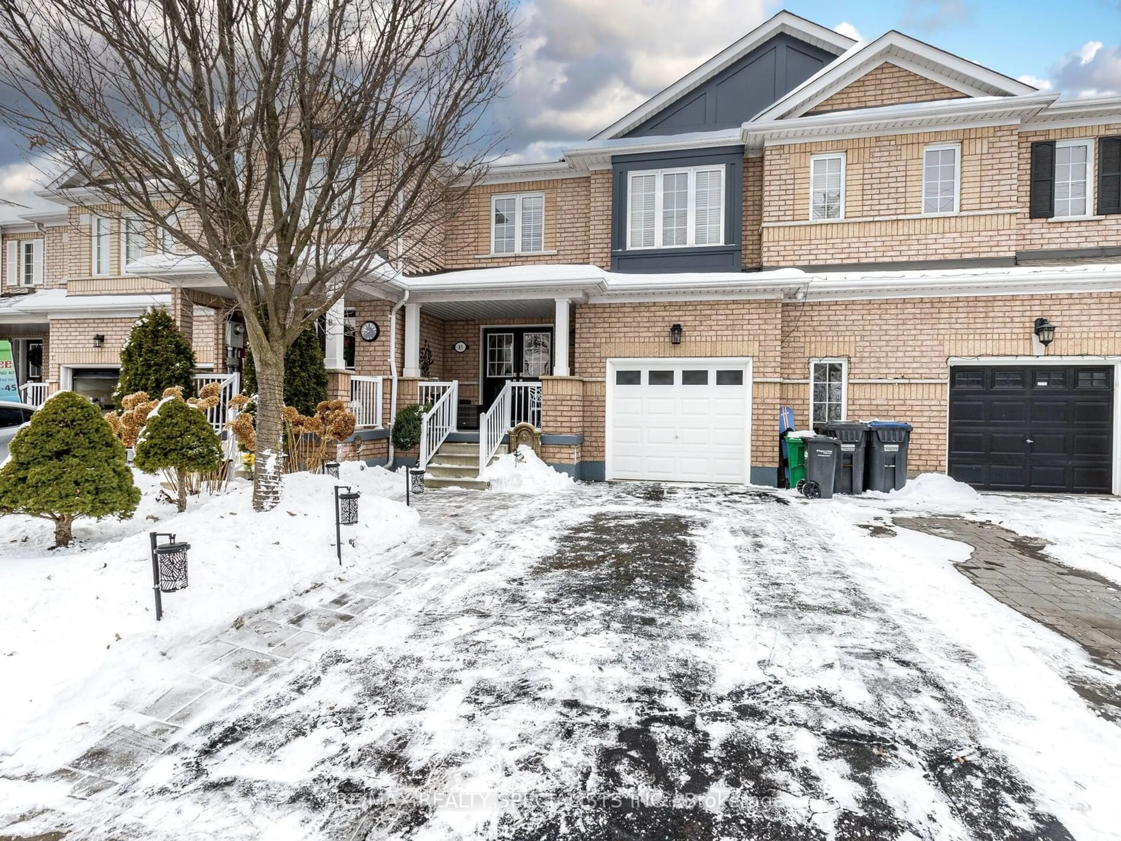 A pic from outside/outdoor area/front of a property/back of a property/a pic from drone, street for 83 Spicebush Terr, Brampton Ontario L6X 0J5