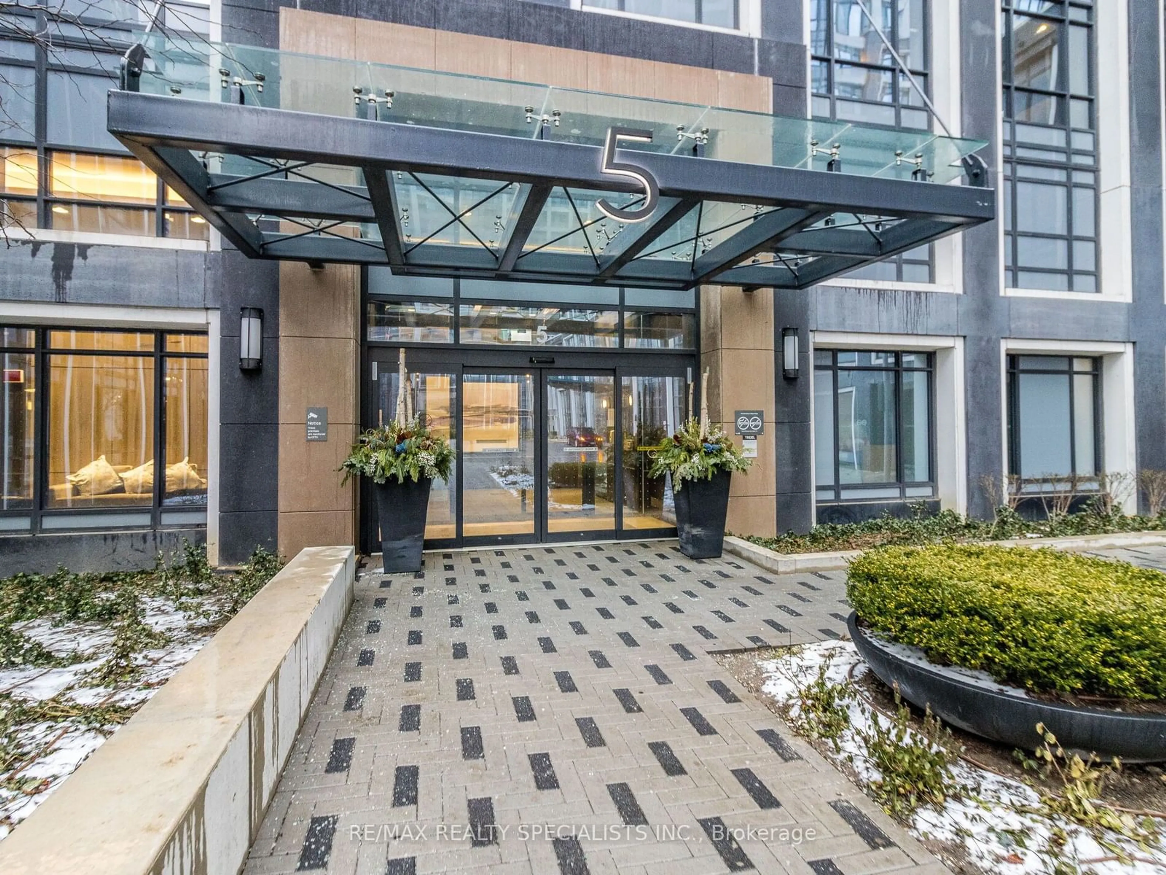 Indoor foyer for 5 Mabelle Ave #236, Toronto Ontario M9A 0C8