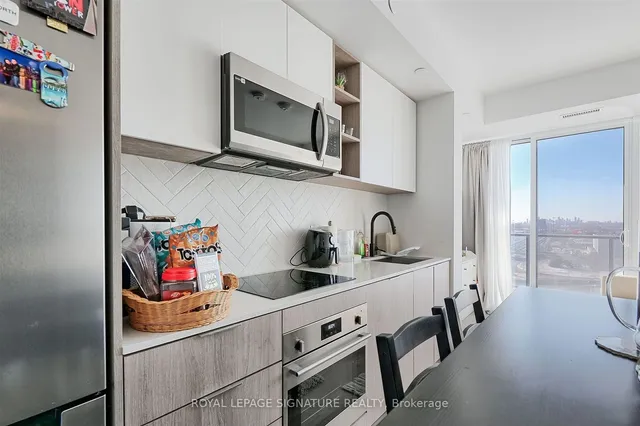 Additional property image - 36 Zorra St Unit 1202