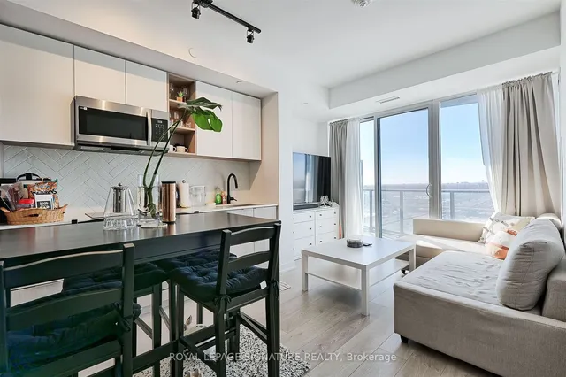 Additional property image - 36 Zorra St Unit 1202