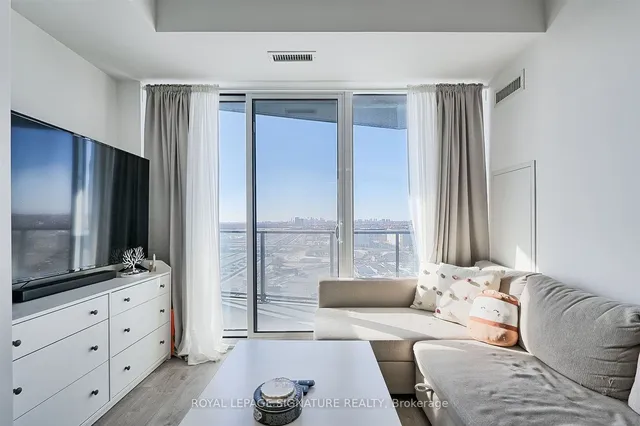 Additional property image - 36 Zorra St Unit 1202
