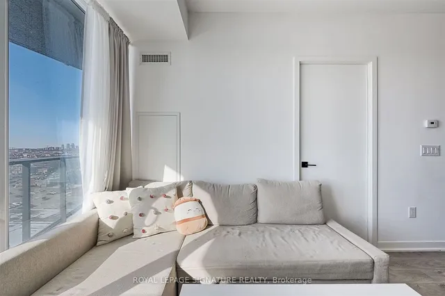 Additional property image - 36 Zorra St Unit 1202