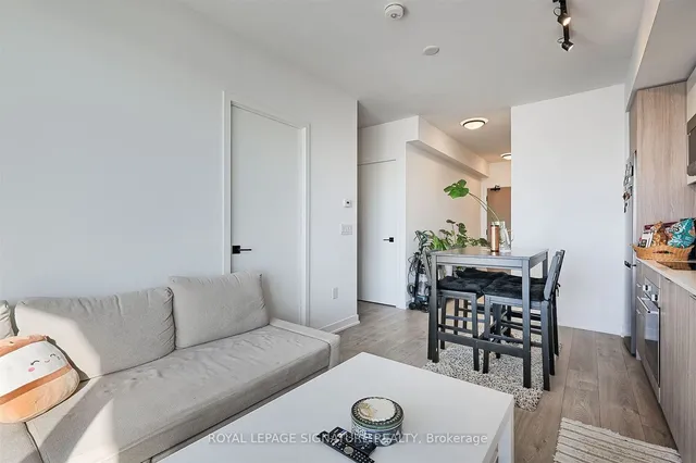 Additional property image - 36 Zorra St Unit 1202