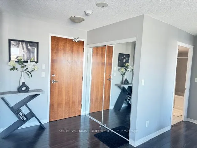 Additional property image - 215 Queen St Unit 711