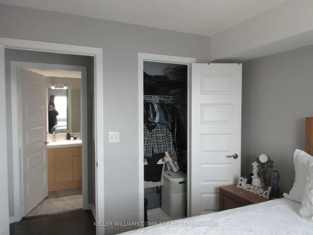 Additional property image - 215 Queen St Unit 711
