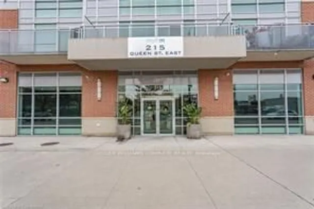 Additional property image - 215 Queen St Unit 711