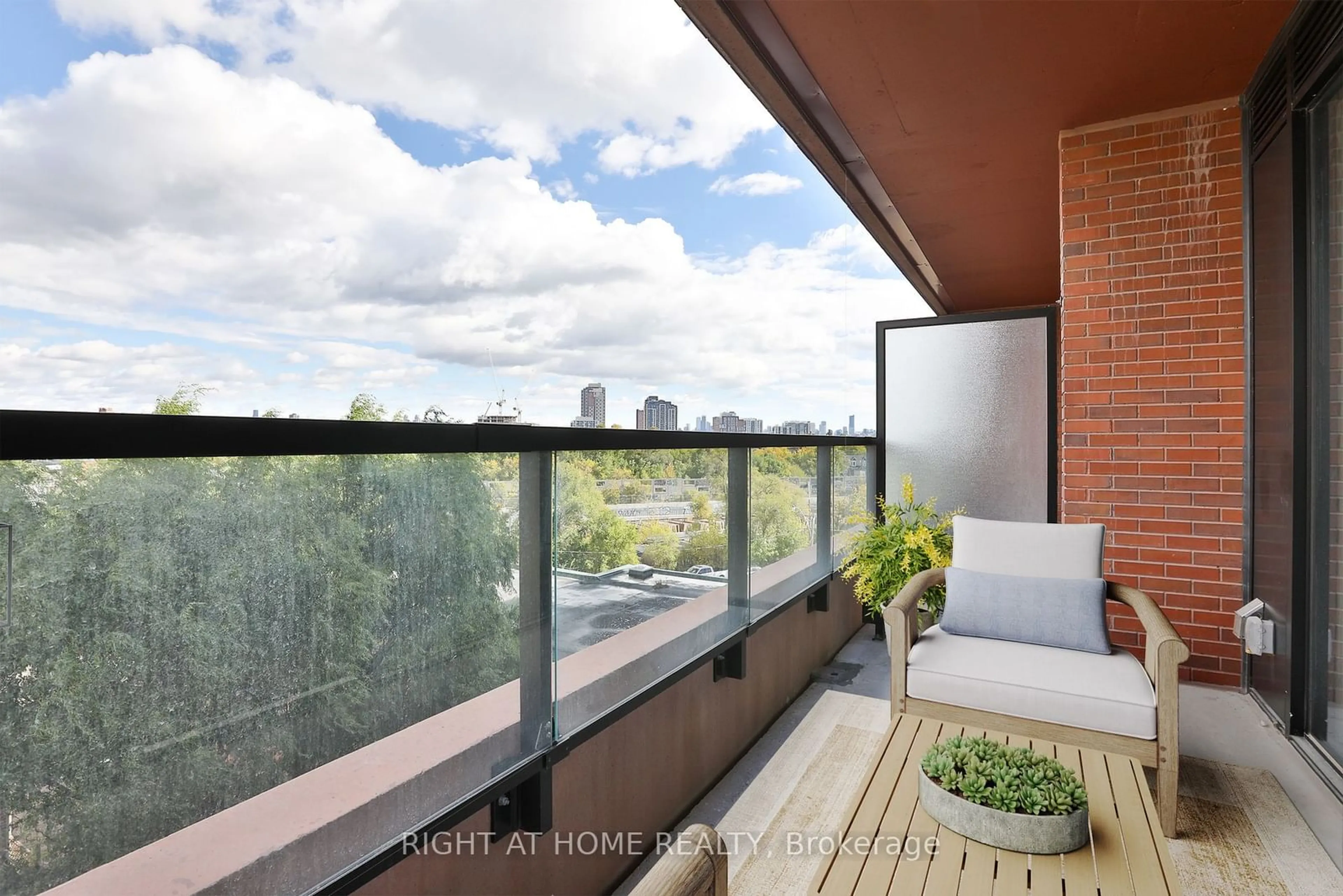 Balcony in the apartment, city buildings view from balcony for 2720 Dundas St #512, Toronto Ontario M6P 1Y2