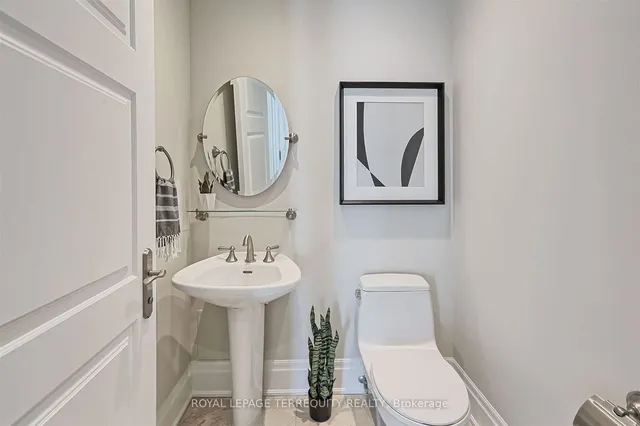 Additional property image - 2095 Lake Shore Blvd Unit 515