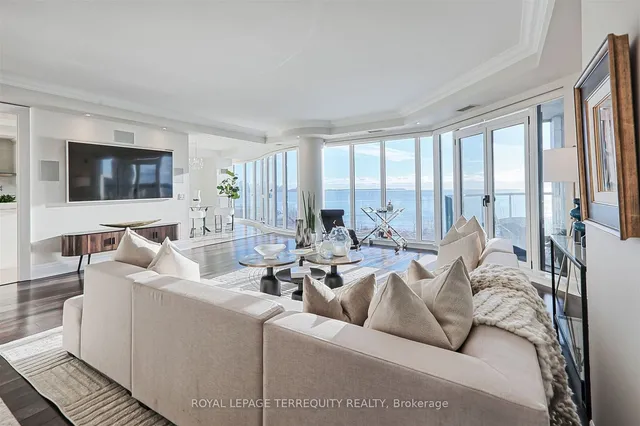 Additional property image - 2095 Lake Shore Blvd Unit 515