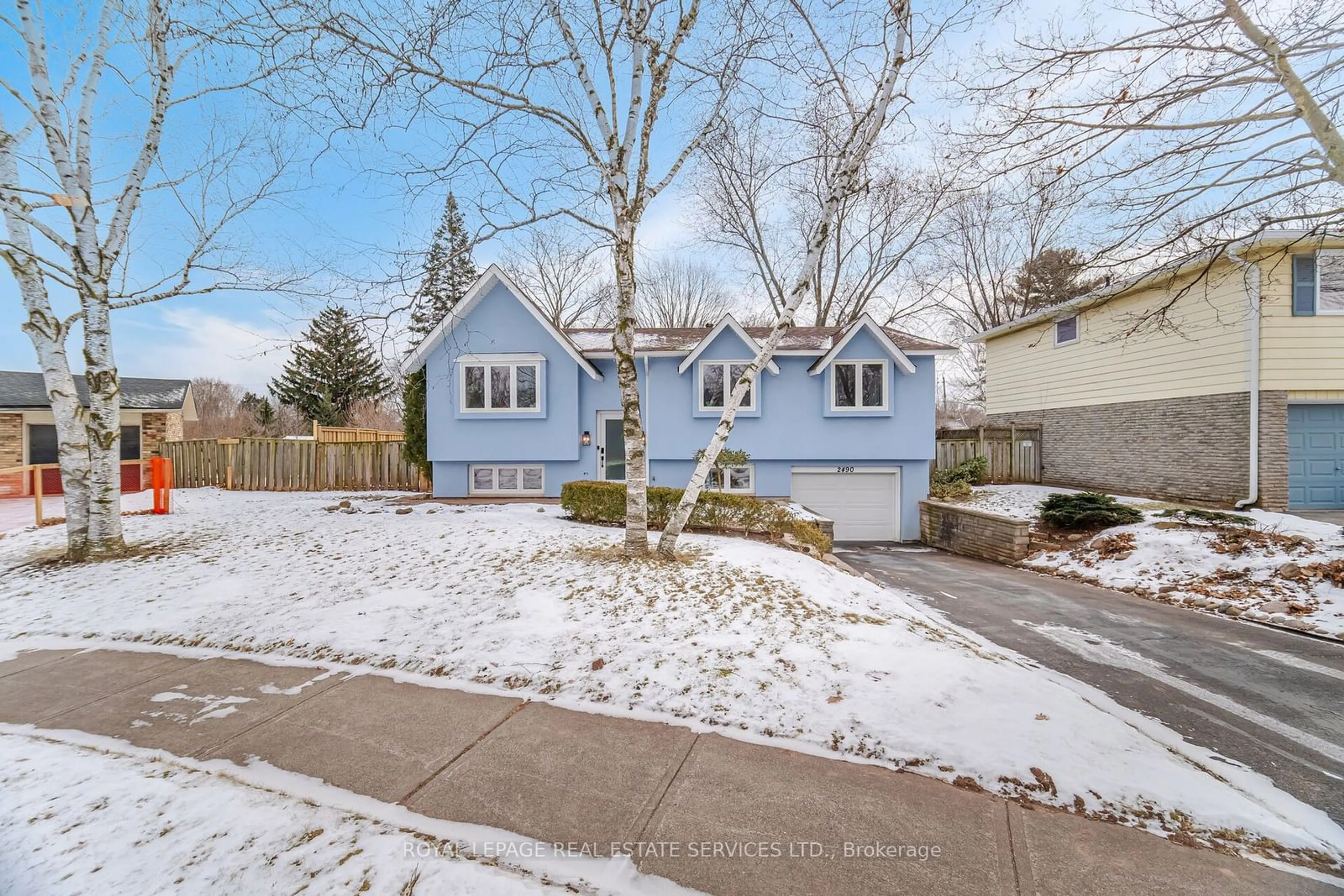 Unknown for 2490 Bridge Rd, Oakville Ontario L6L 2H2