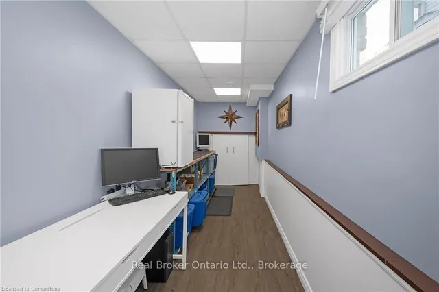 Additional property image - 533 Hayward Cres