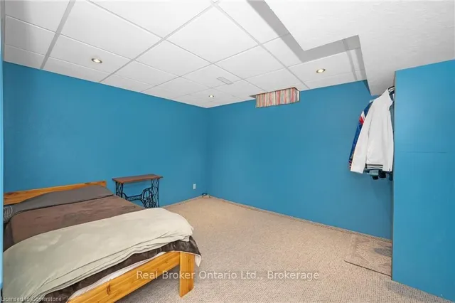 Additional property image - 533 Hayward Cres