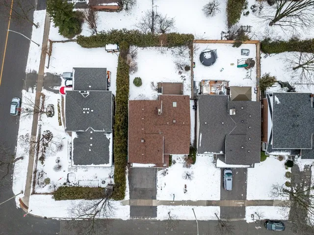 Additional property image - 1190 Greyowl Pt