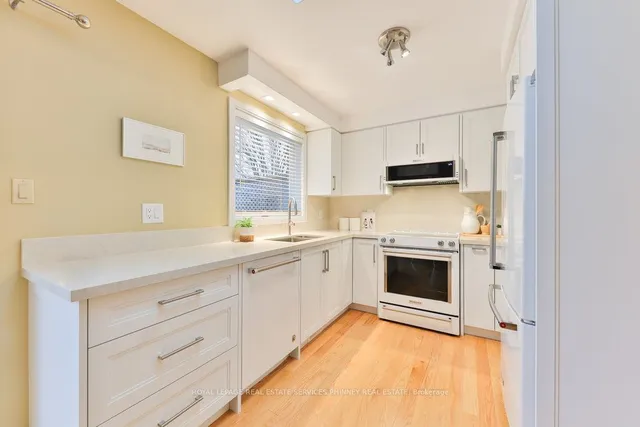 Additional property image - 1190 Greyowl Pt