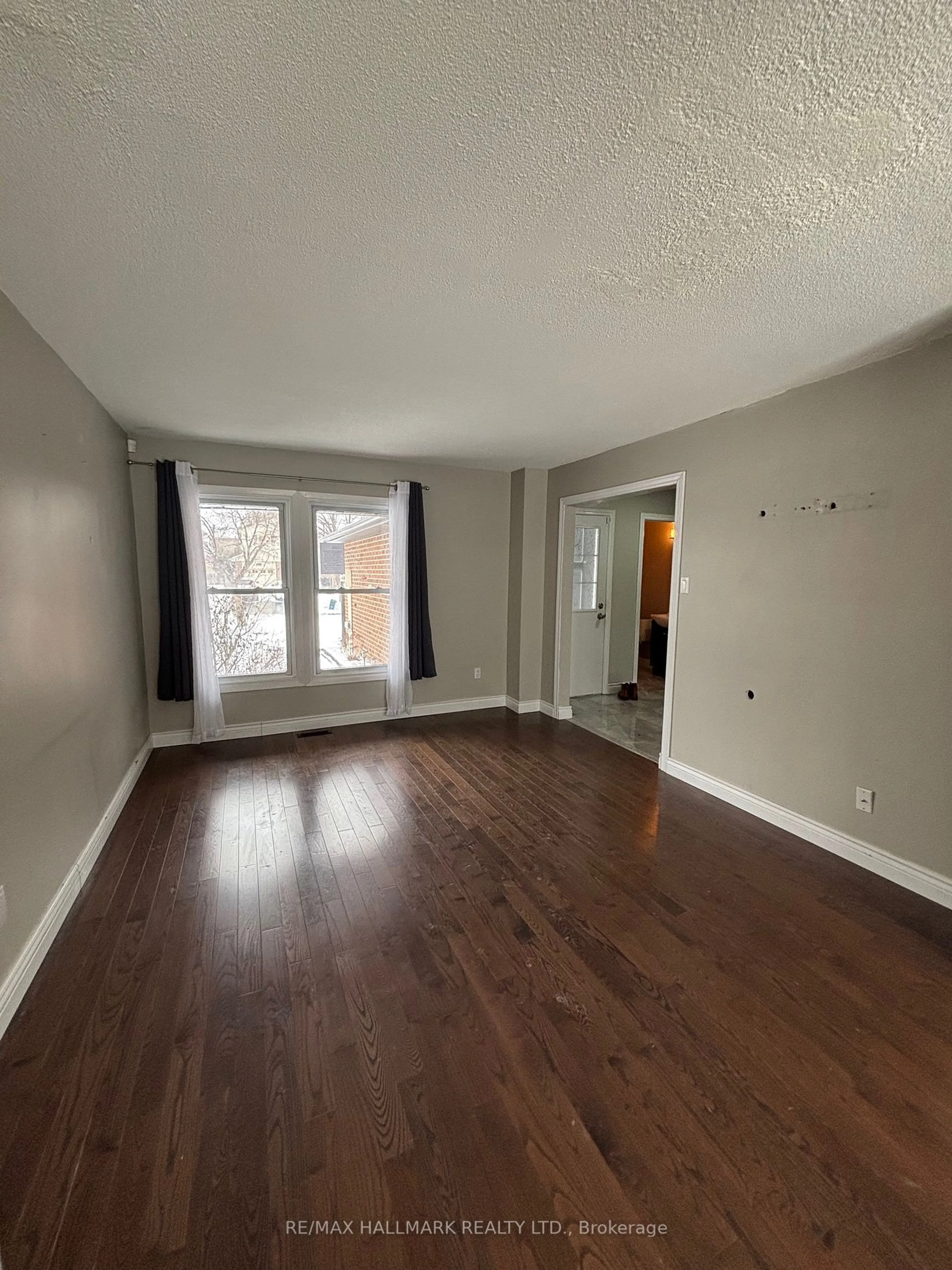 A pic of a room for 466 Woodlawn Cres, Milton Ontario L9T 4T5