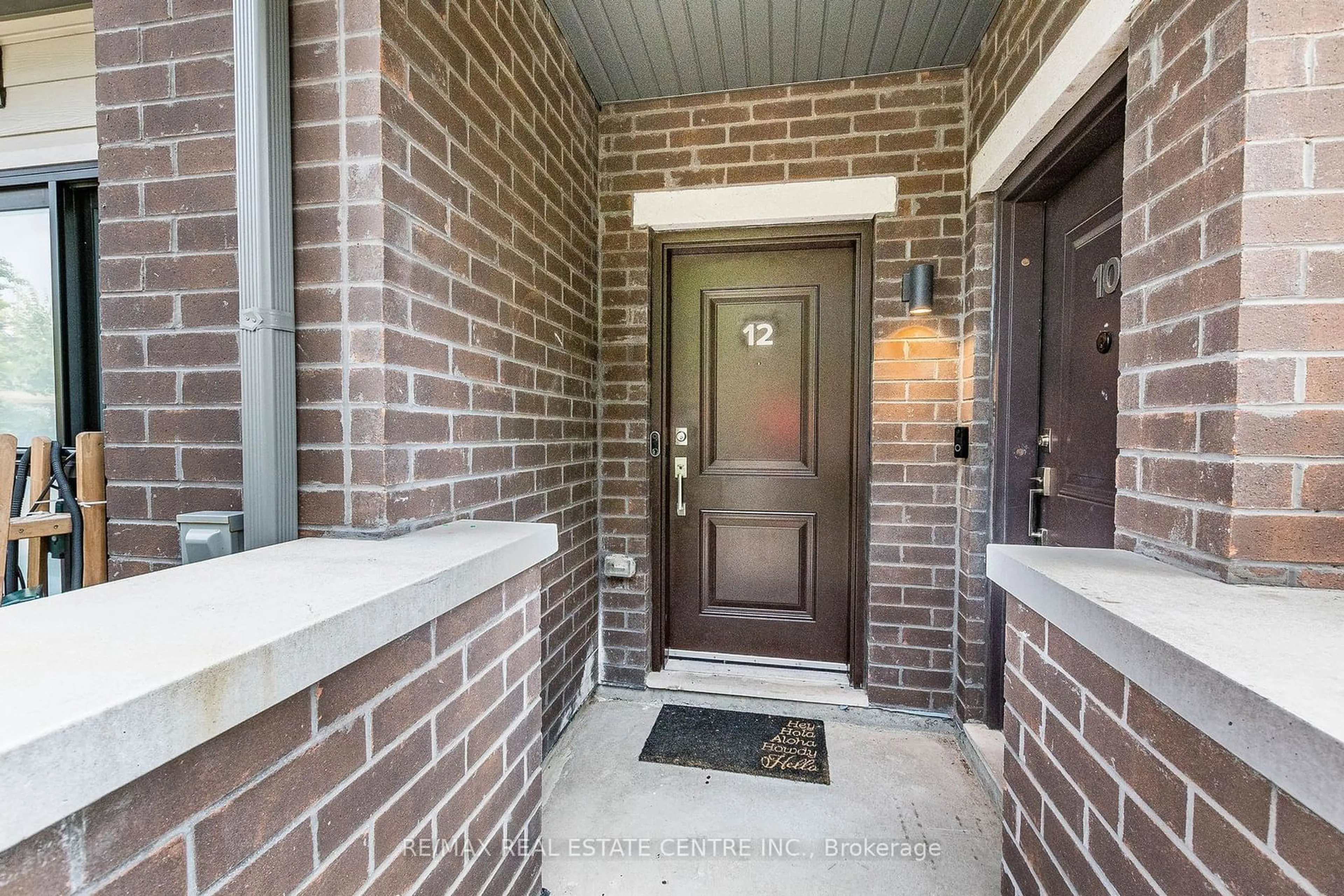 Indoor entryway for 66 Long Branch Ave #12, Toronto Ontario M8W 3J4