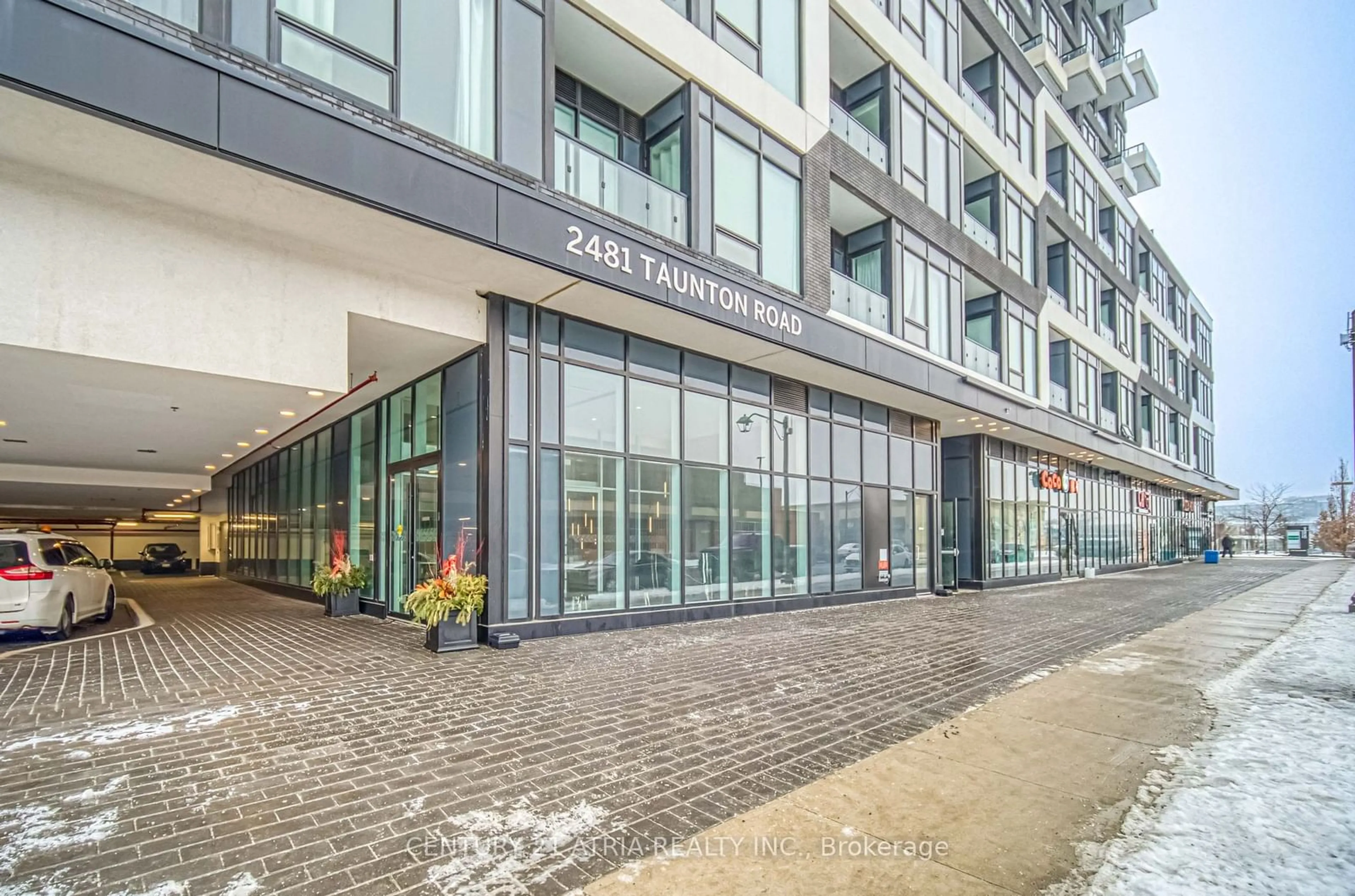 Indoor foyer for 2481 Taunton Rd #1010, Oakville Ontario L6H 3R7