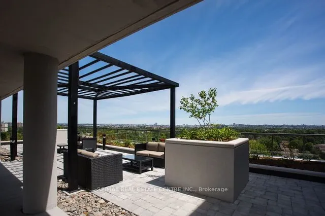 Primary image of 80 Esther Lorrie Dr Unit 1116