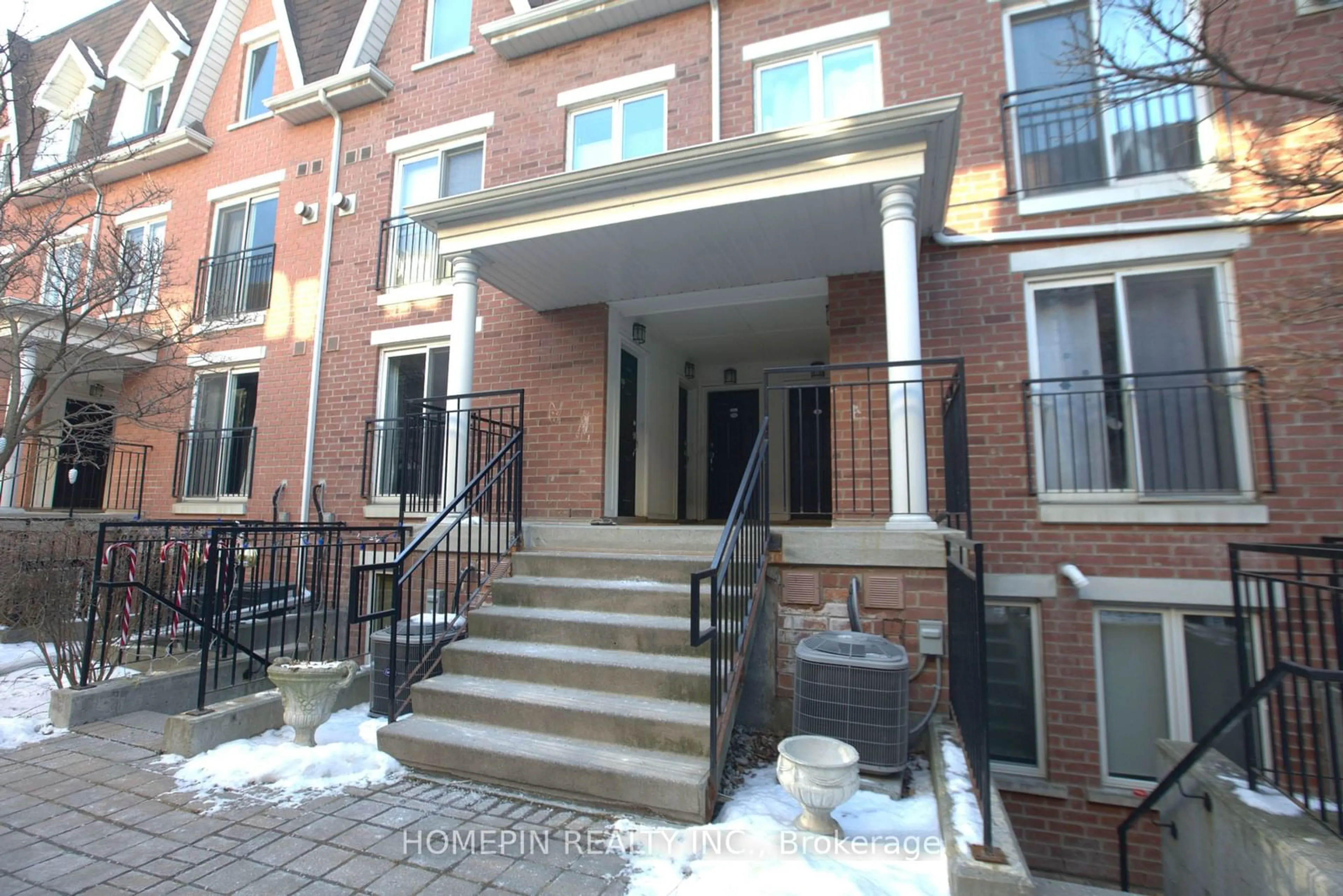 Unknown for 10 Laidlaw St #727, Toronto Ontario M6K 1X2