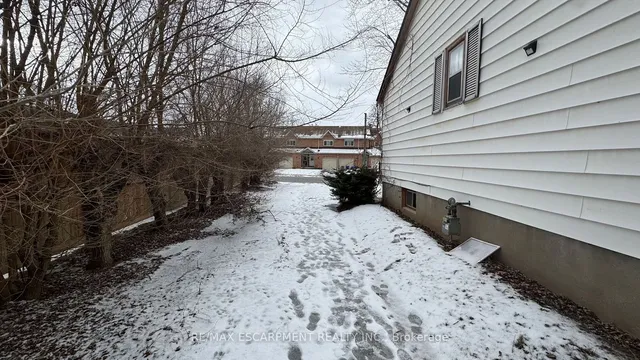 Additional property image - 1027 Glendor Ave