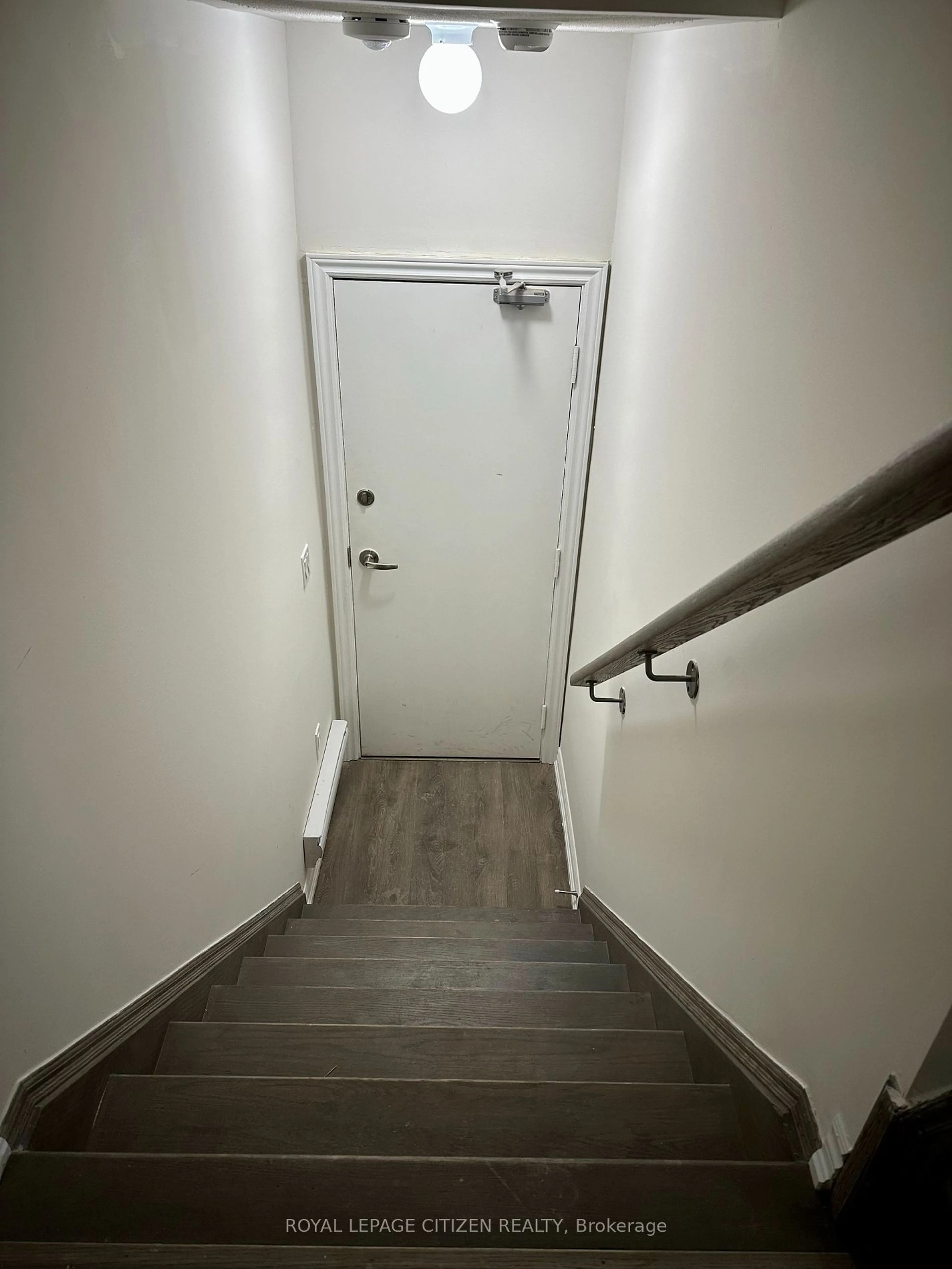 Stairs for 70 Halliford Pl #414, Brampton Ontario L6P 4R1