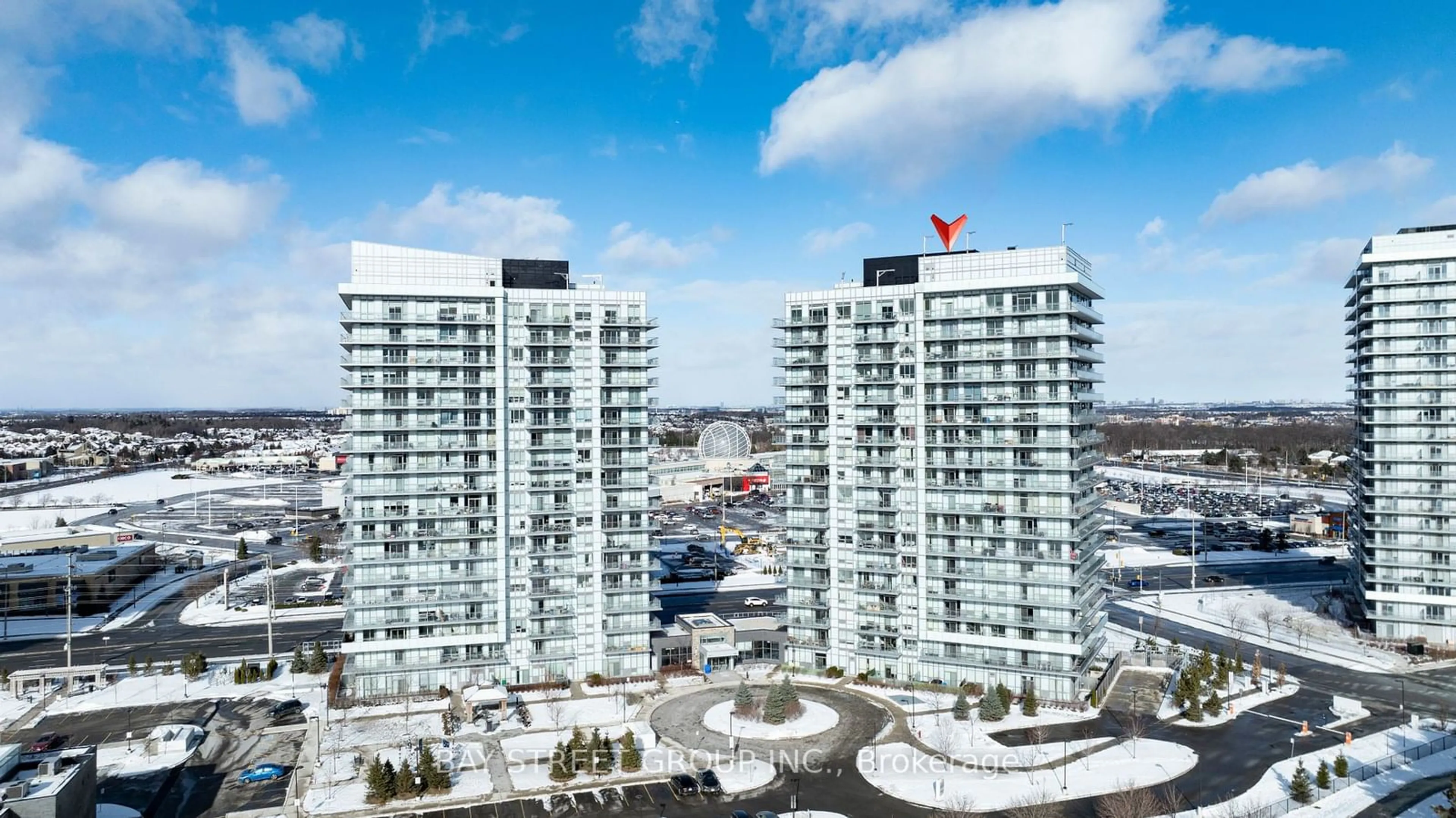 A pic from outside/outdoor area/front of a property/back of a property/a pic from drone, city buildings view from balcony for 4699 Glen Erin Dr #206, Mississauga Ontario L5N 3L3