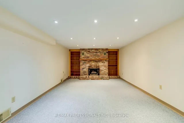 Additional image 32 of 103 Carsbrooke Rd