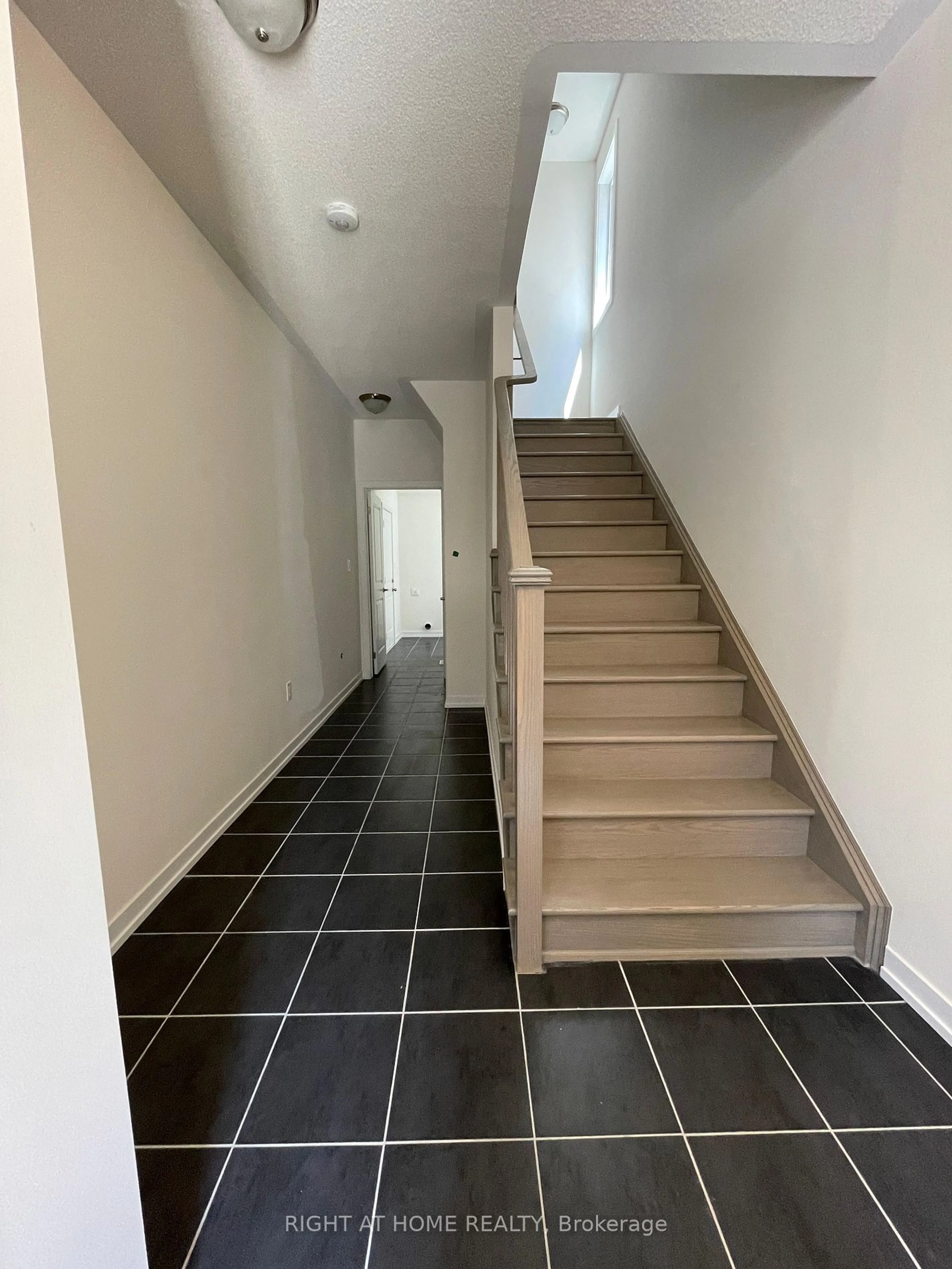 Stairs for 1547 Moonseed Pl, Milton Ontario L9E 1V4