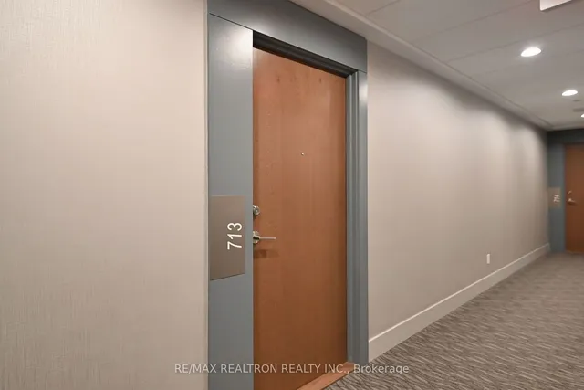Additional property image - 2212 Lakeshore Blvd Unit 713