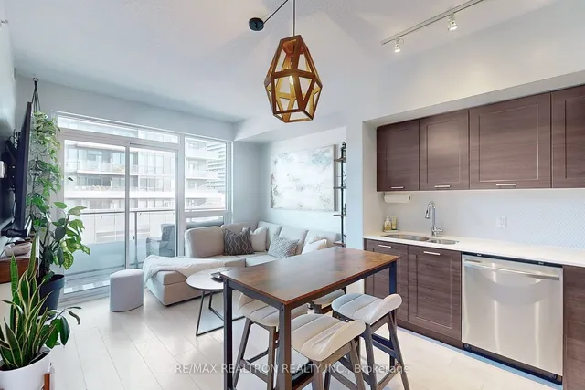 Additional property image - 2212 Lakeshore Blvd Unit 713