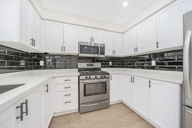 Additional image 26 of 13 Maple Beach Cres
