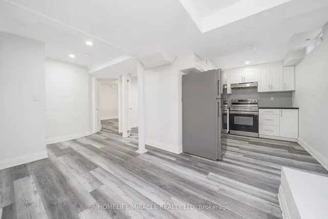 Additional image 8 of 13 Maple Beach Cres