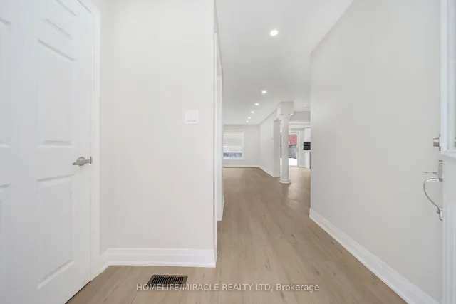 Additional image 33 of 13 Maple Beach Cres