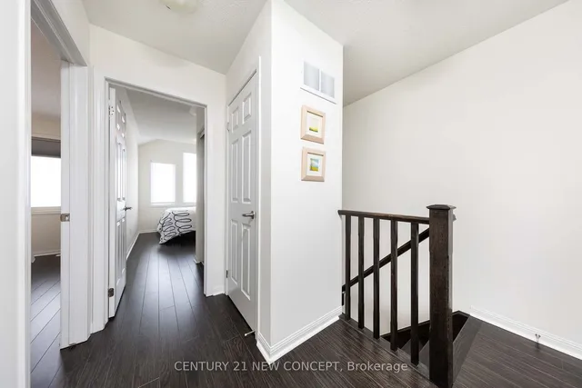 Additional property image - 890 Brassard Circ