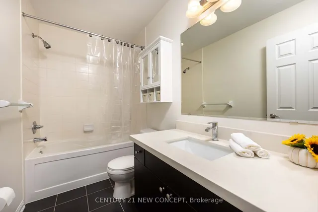 Additional property image - 890 Brassard Circ