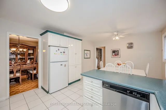 Additional property image - 924 Lovingston Cres