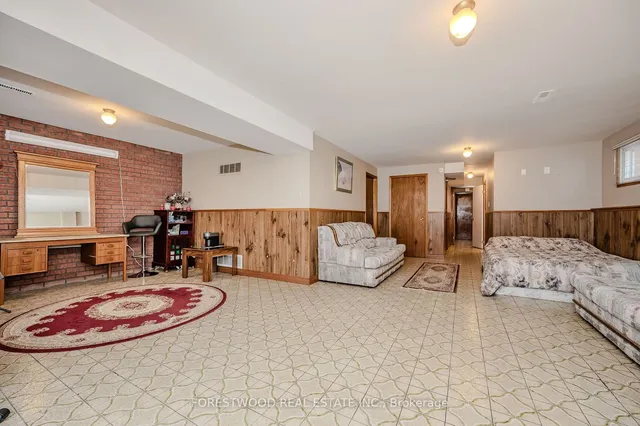 Additional property image - 924 Lovingston Cres