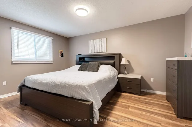 Additional property image - 3436 BRISTOL Dr
