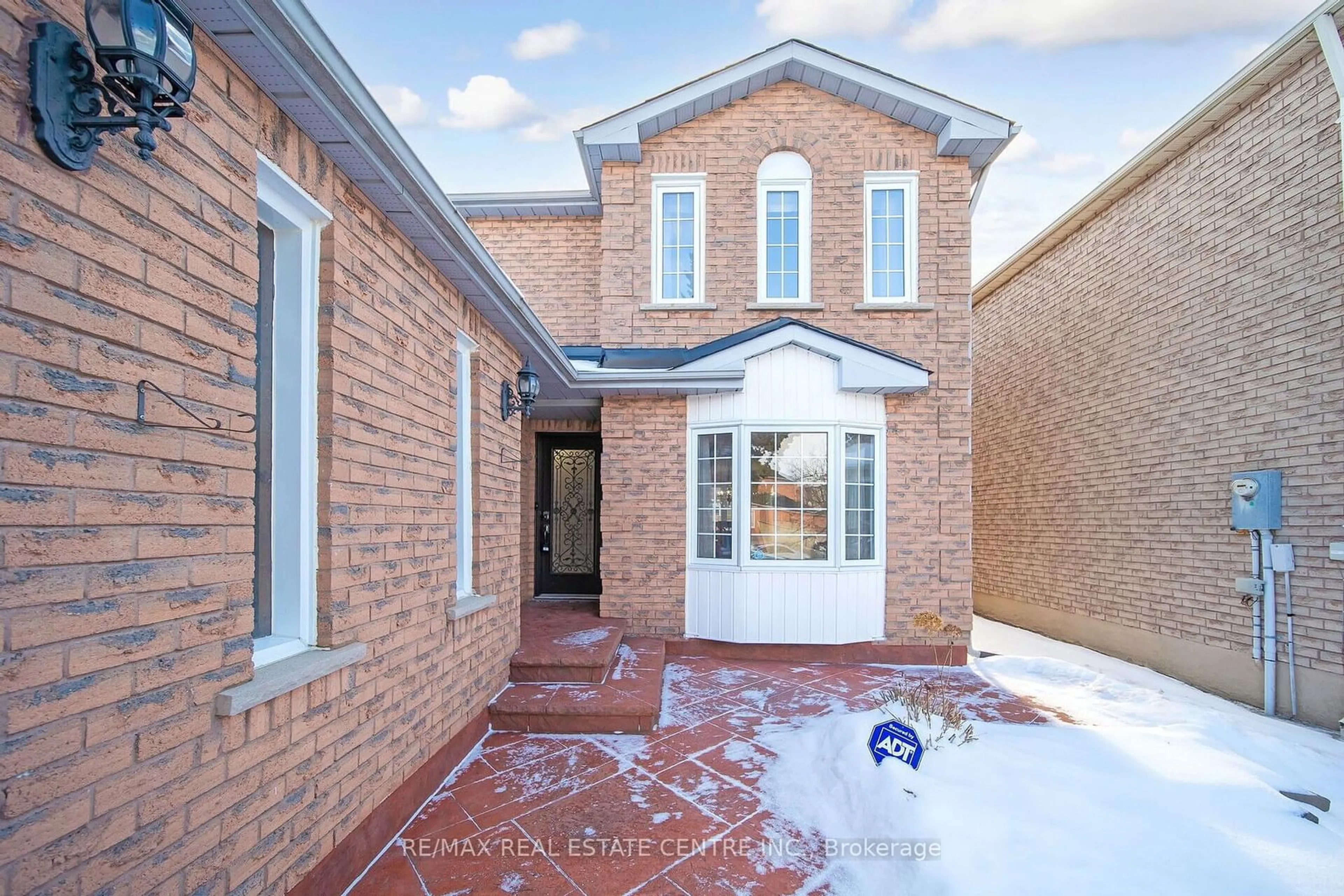 Home with brick exterior material, street for 7 Duggan Dr, Brampton Ontario L6Y 4K8