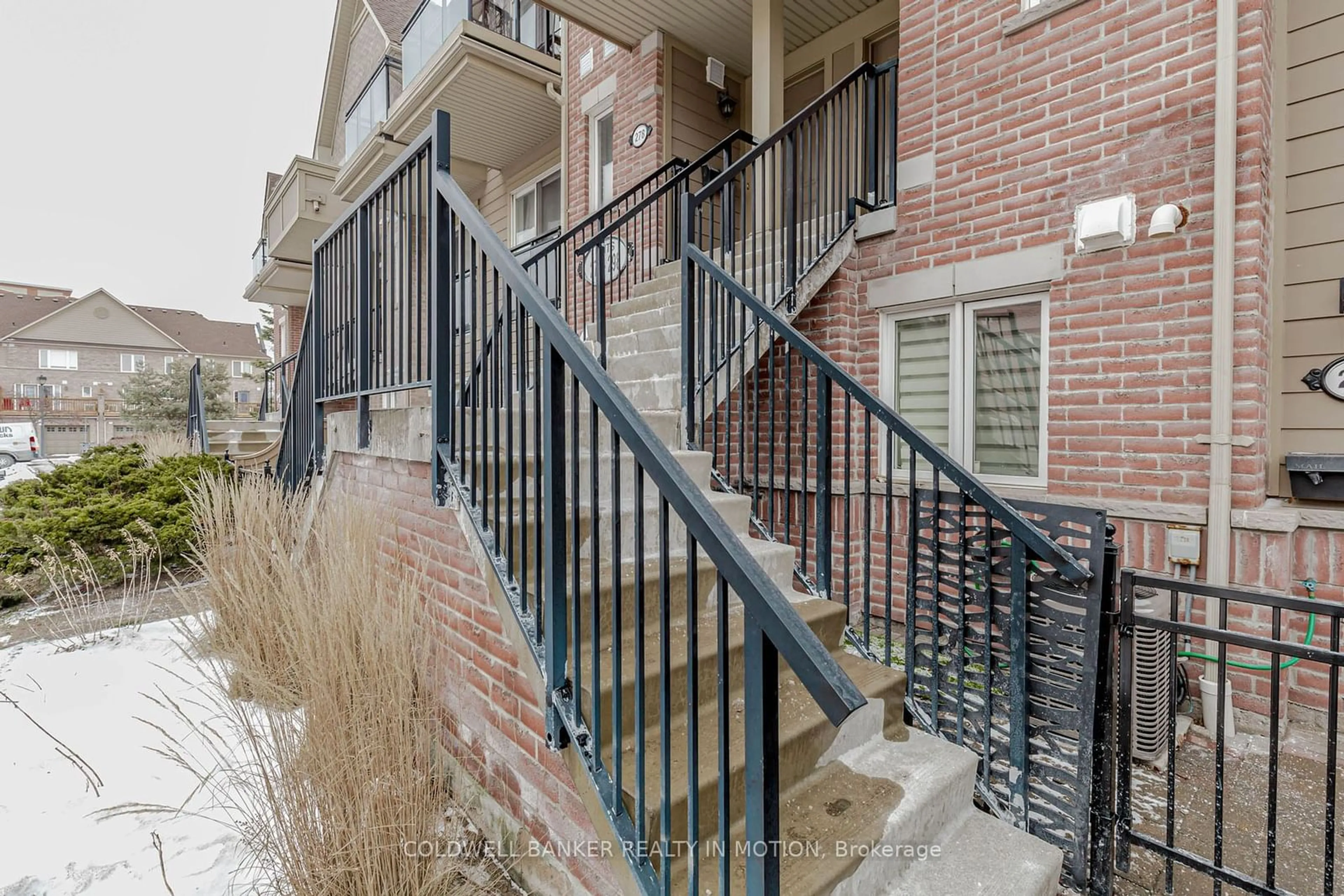 Stairs for 4975 Southampton Dr ##279, Mississauga Ontario L5M 8C5