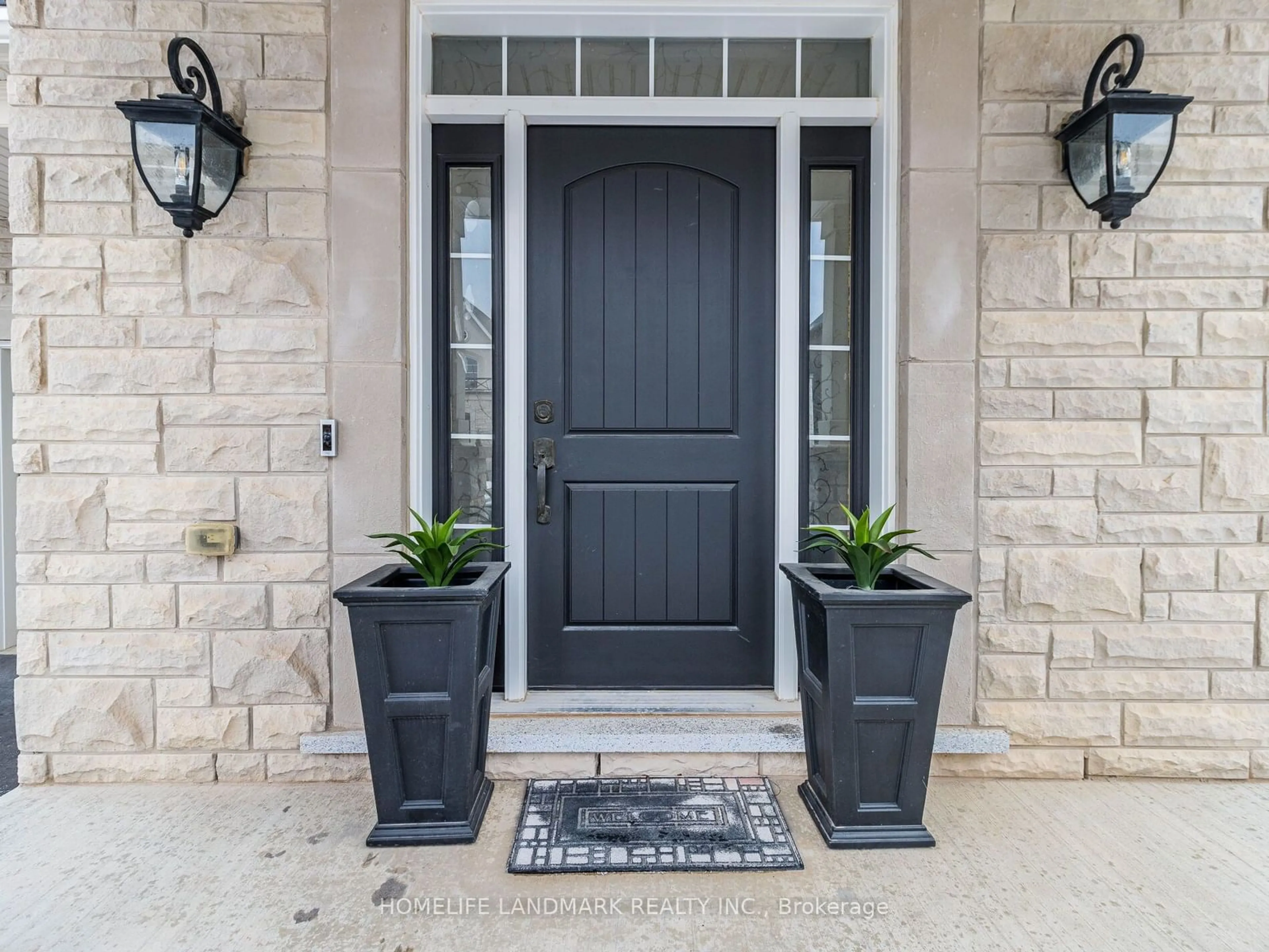 Indoor entryway for 104 Wheat Boom Dr, Oakville Ontario L6H 7C3