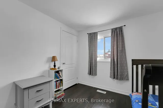 Additional property image - 10 Cassander Cres