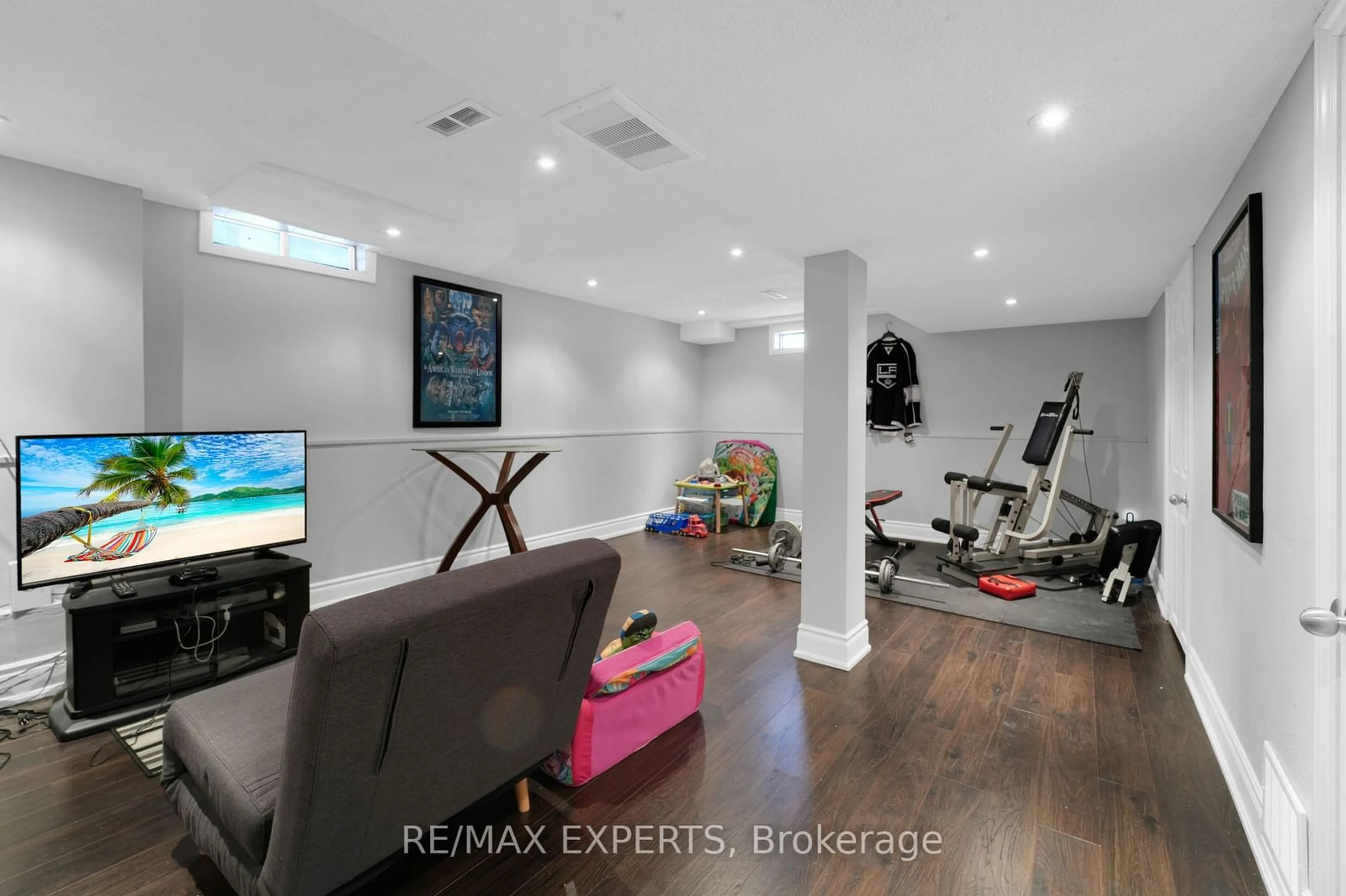 Gym or fitness room for 10 Cassander Cres, Brampton Ontario L8Z 1Z2