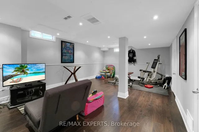 Additional property image - 10 Cassander Cres