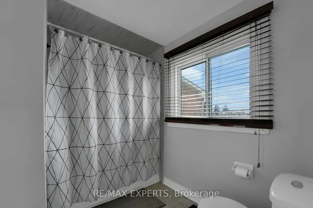 Additional property image - 10 Cassander Cres