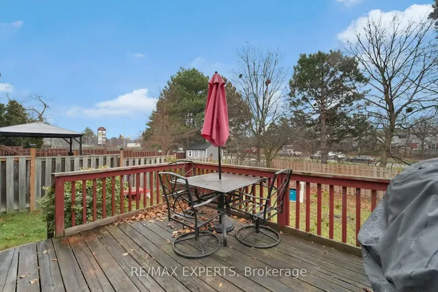 Additional property image - 10 Cassander Cres